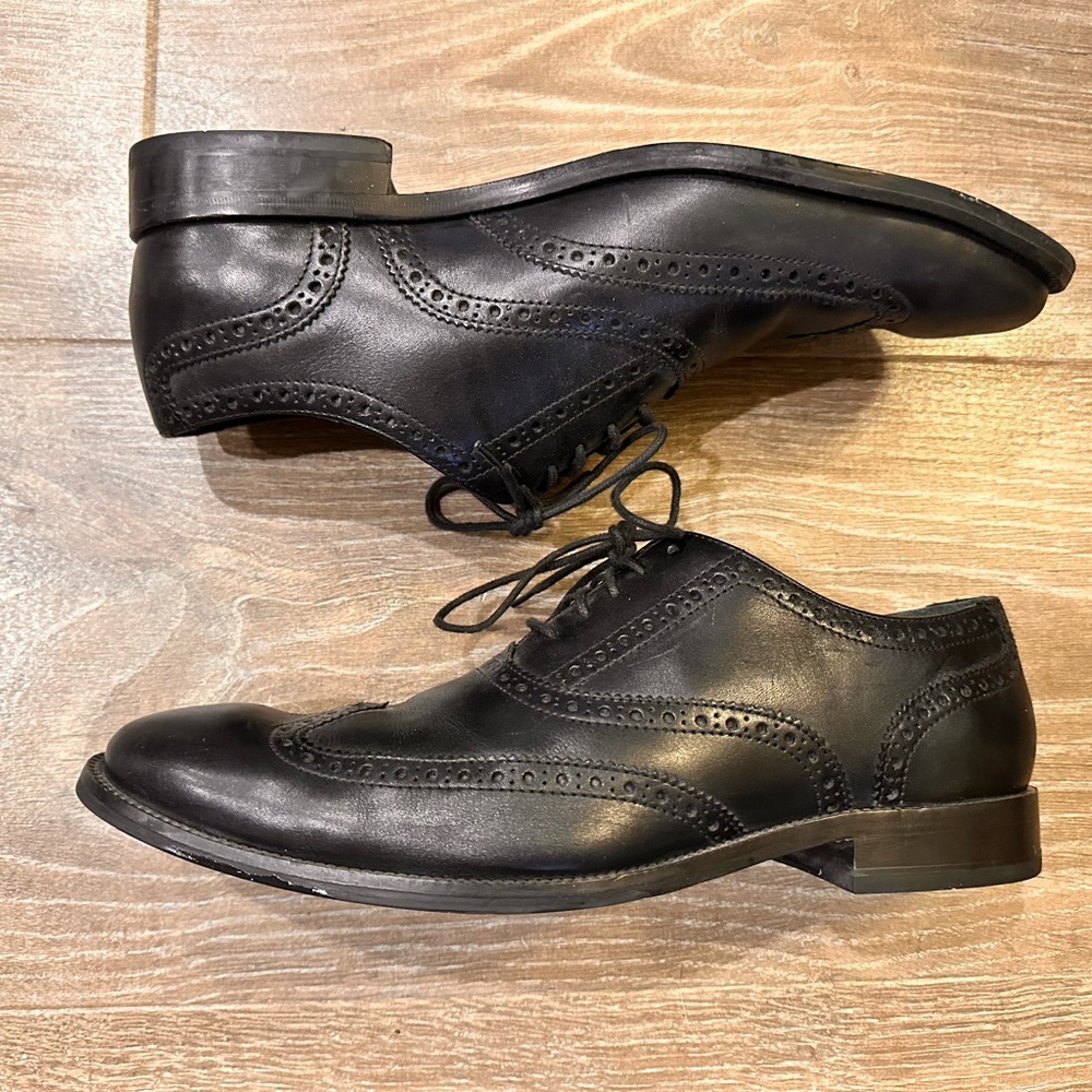 Cole Haan Men’s Wingtip Oxfords – Black Leather Size US 10 D